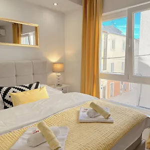 Apartment Anamari