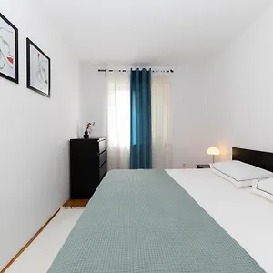  Apartment Nea